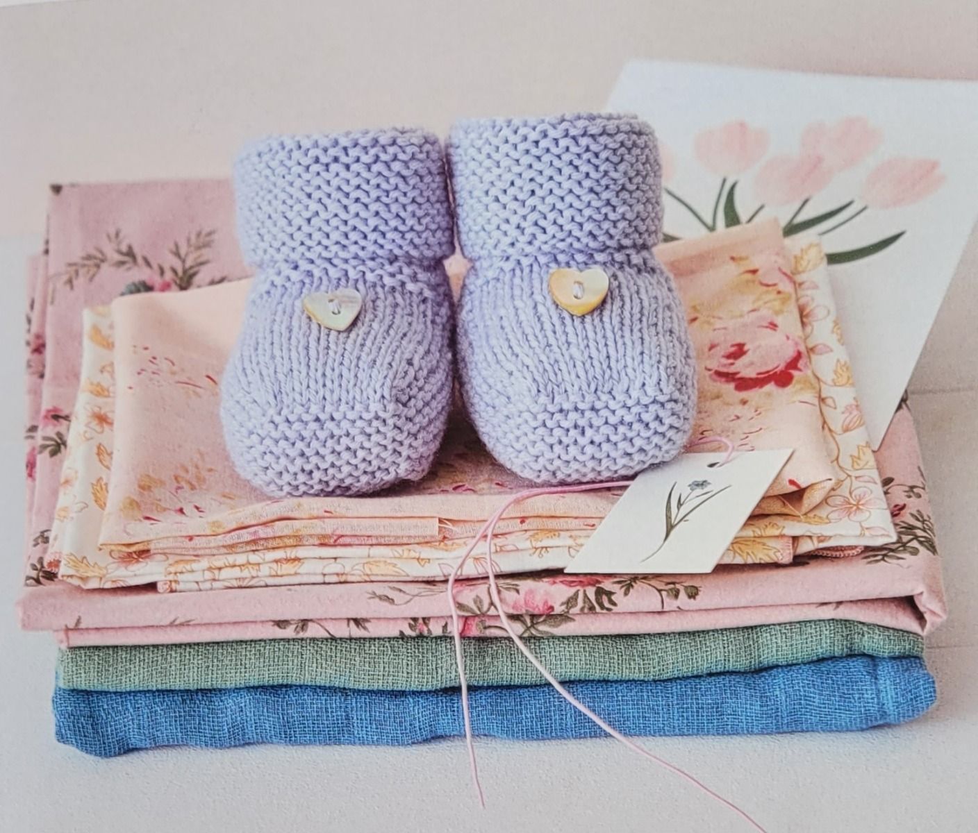 Tricoter un trousseau de naissance – Image 9