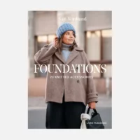 FOUNDATIONS - 20 Knitted Accessories