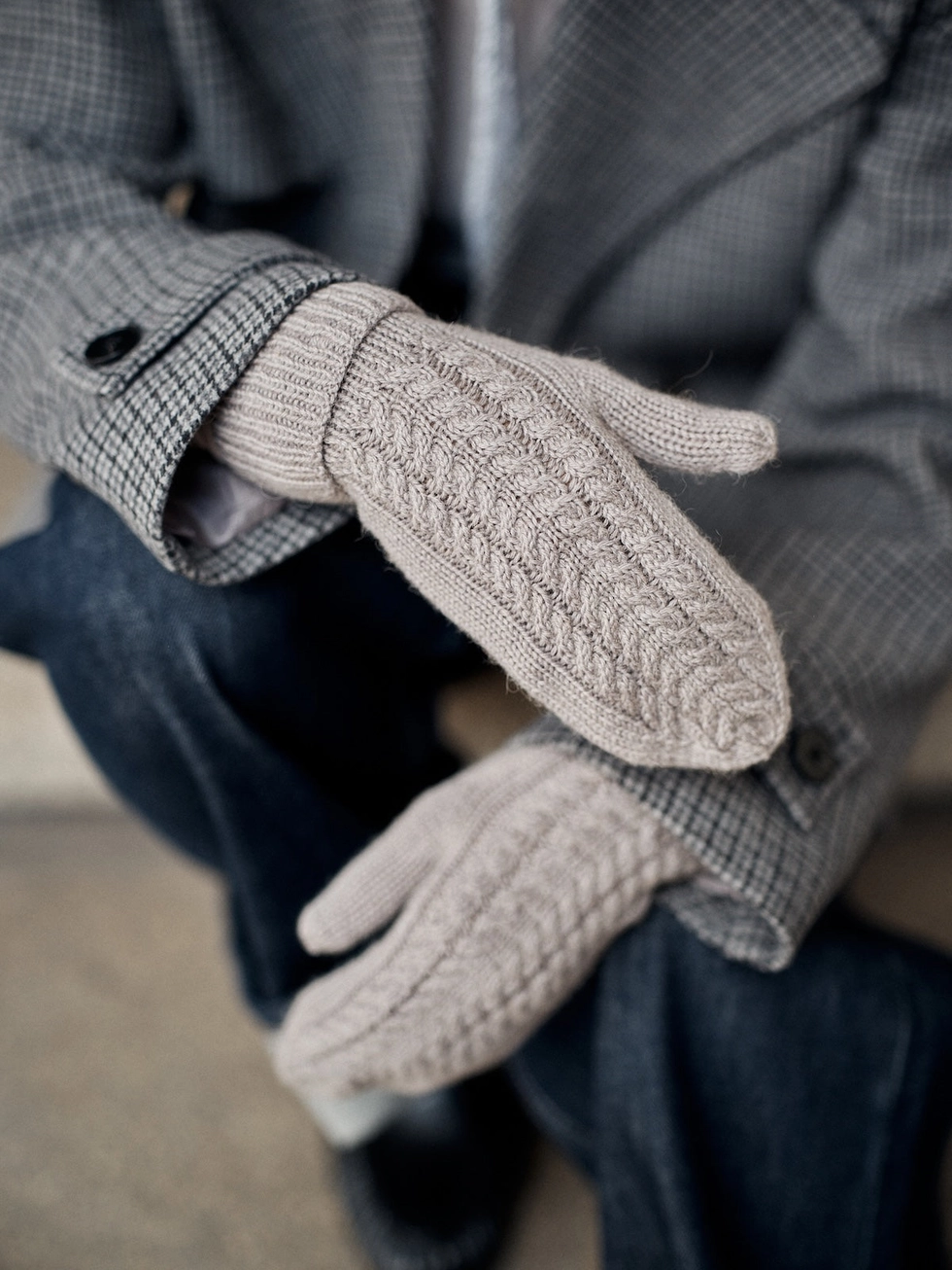 FOUNDATIONS - 20 Knitted Accessories – Image 7